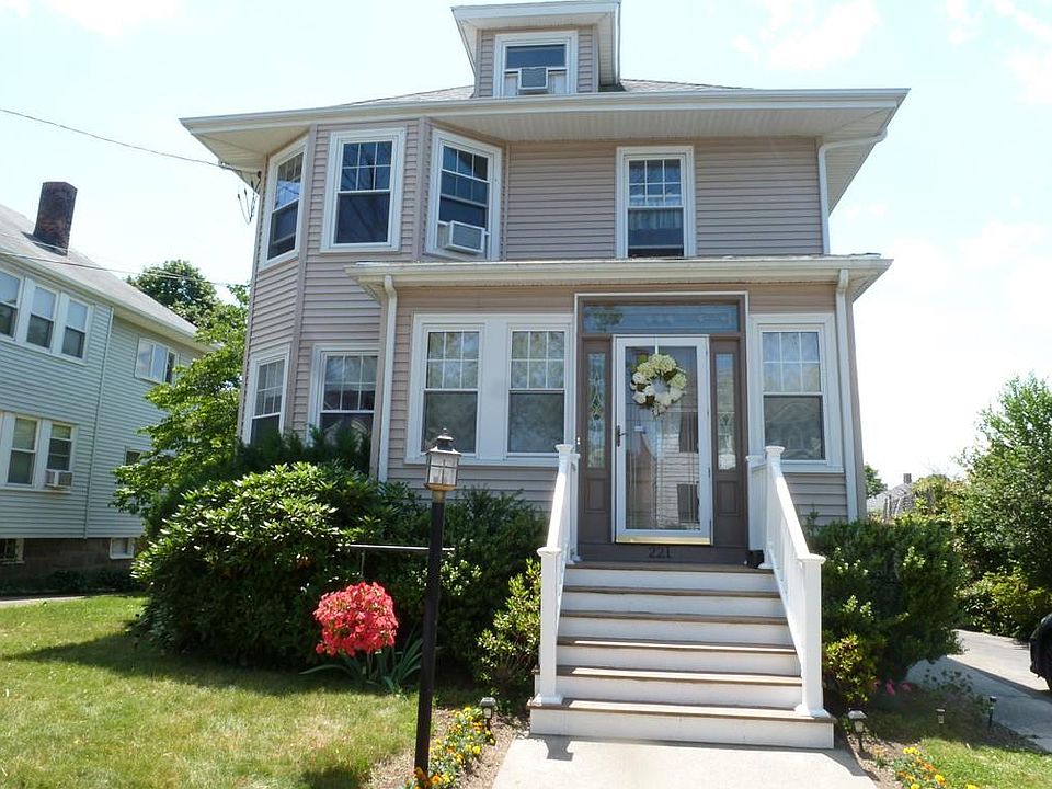 1st image of 221 Federal Ave