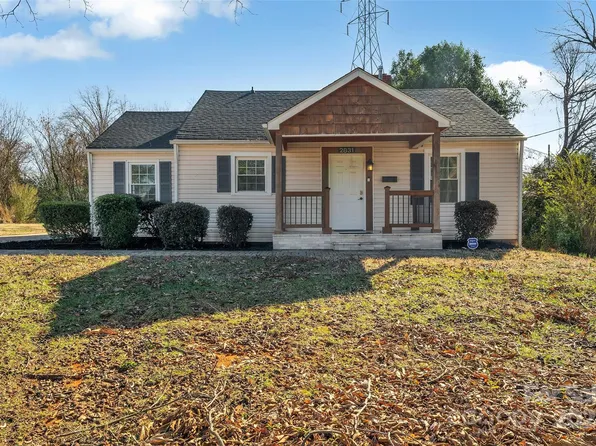 2831 Cowles Rd, Charlotte, NC 28208