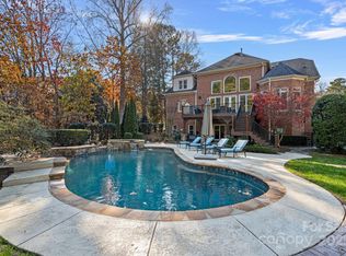 18912 Peninsula Point Dr, Cornelius, NC 28031