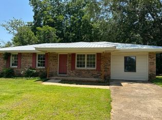 3203 Dena Dr, Dothan, AL 36303