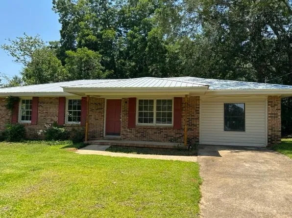 3203 Dena Dr, Dothan, AL 36303