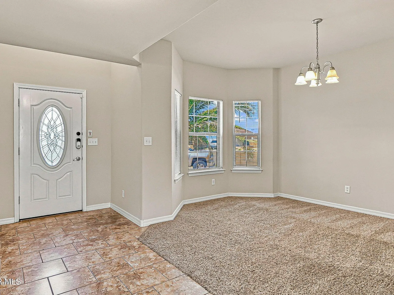 4 bed, 2.5 bath, 2793 sqft, $2,100 — Photo 4