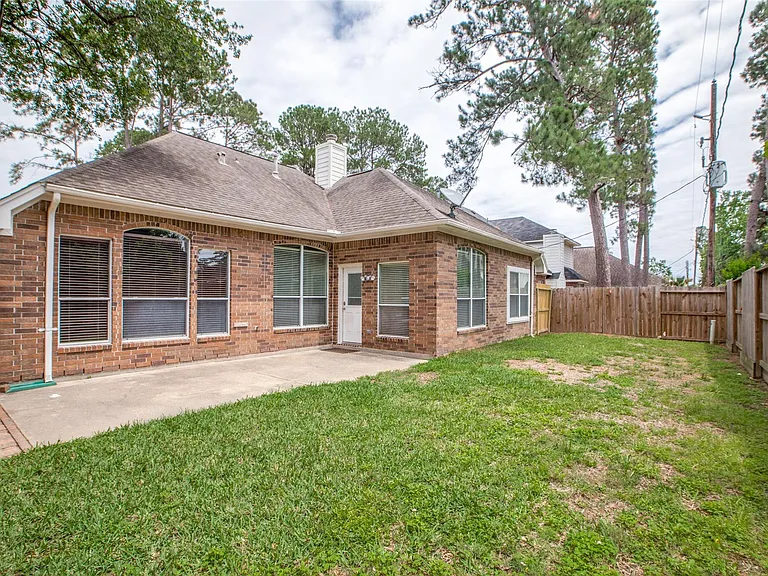 9331 Rodgers Rd — Photo 25