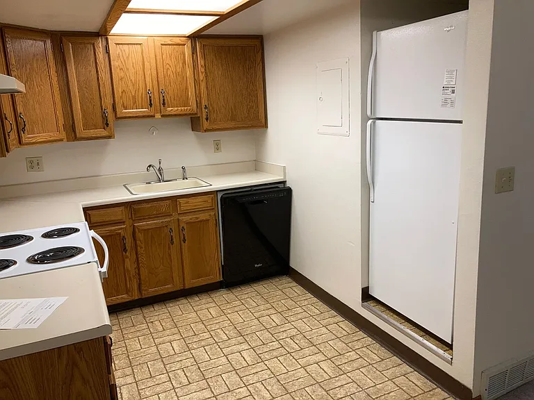2932 Shadow Creek Dr #307 — Photo 6
