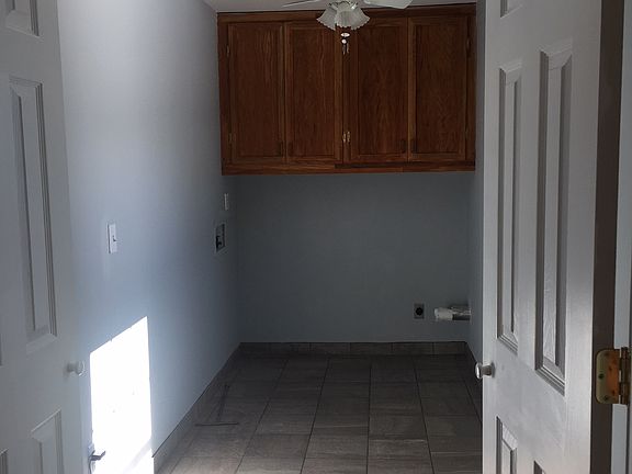 5th image of 1417 W Mountain St