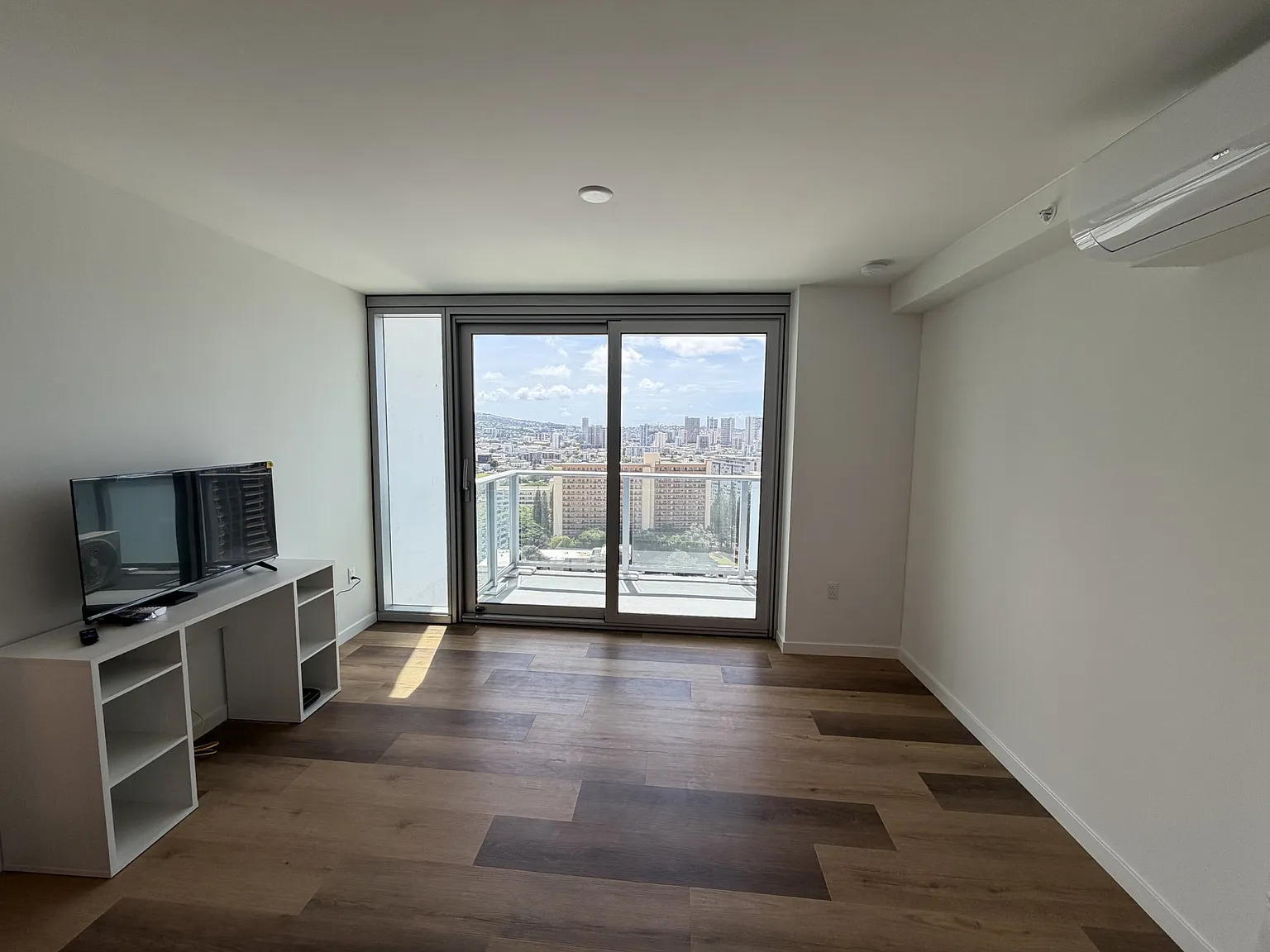 Studio, $2,788 — Photo 2