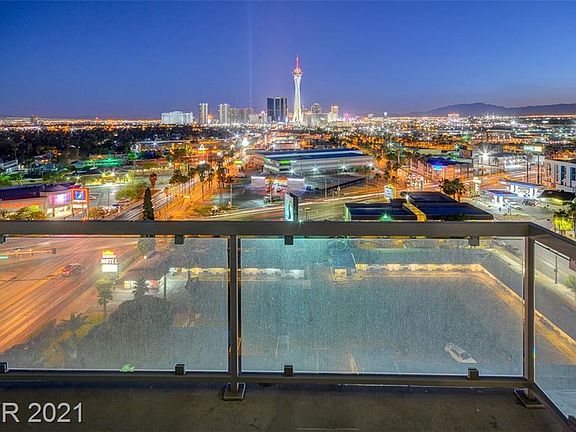 4th image of 900 S Las Vegas Blvd #909