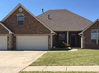 3216 Valley Brk, Norman, OK 73071