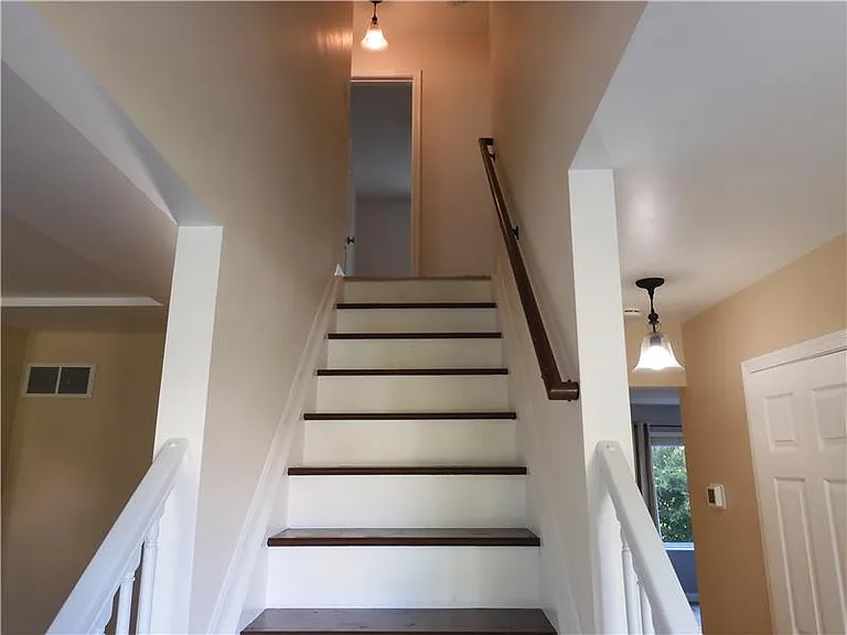 3025 Wolf Creek Way — Photo 22