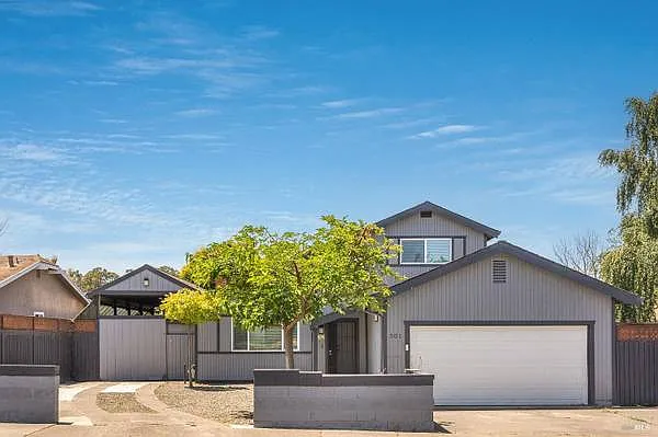 Building Photo - 301 Baylor Dr