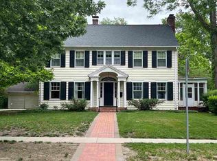 620 S Summit St, Iowa City, IA 52240