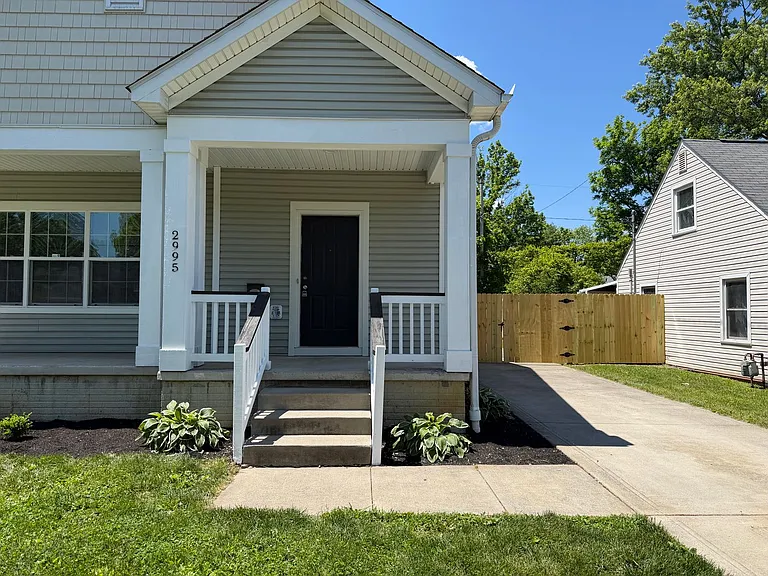 2995 Woodland Ave — Photo 2