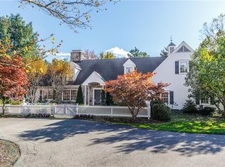 12490 Northward Pointe Dr, Chesterland, OH