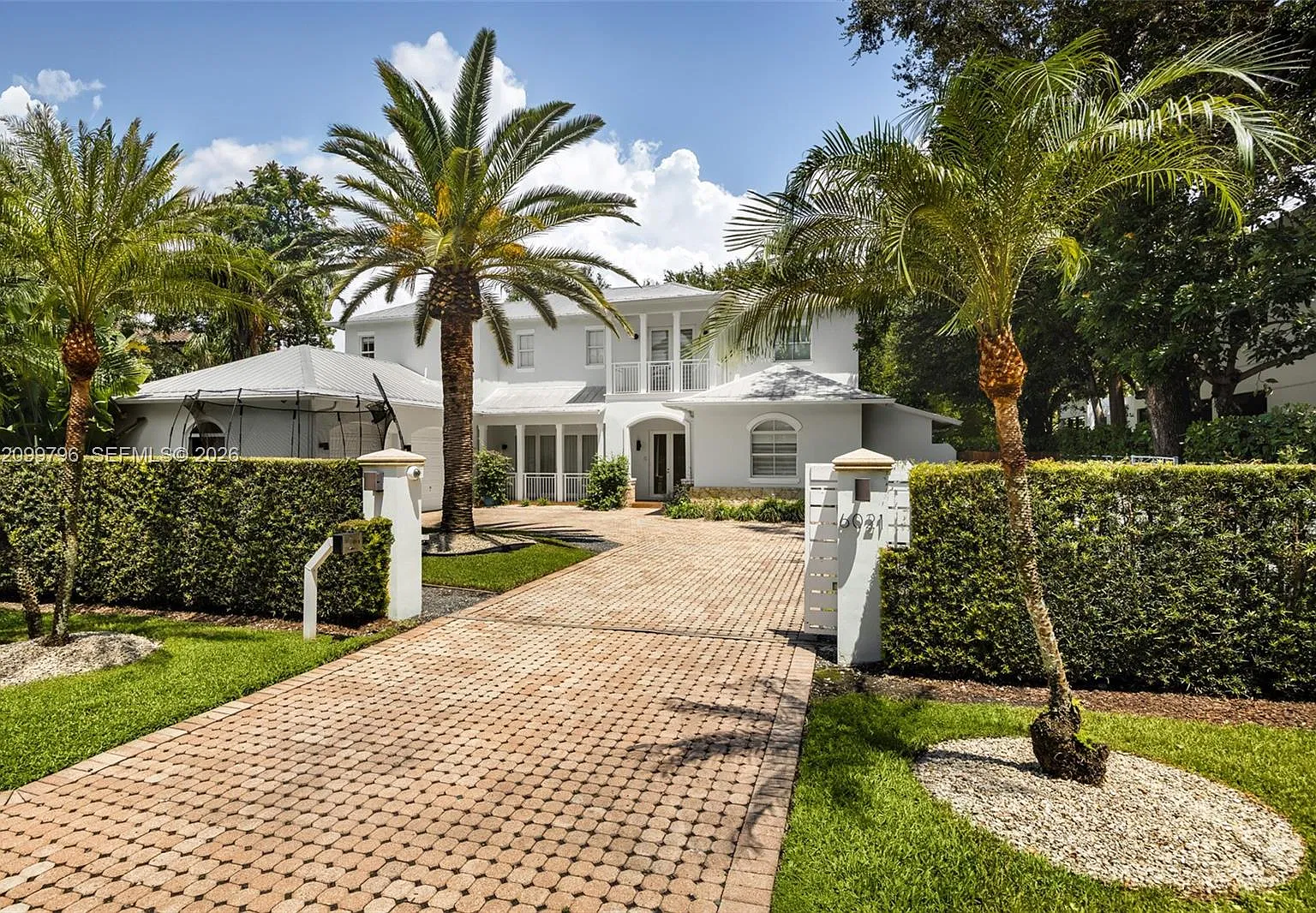 Palm Miami Heights Rev — Photo 1