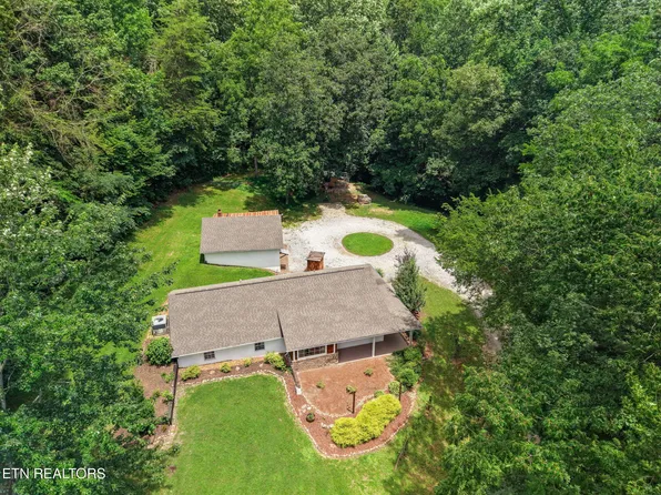 3708 Roberts Rd, Corryton, TN 37721