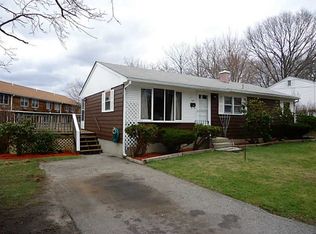 77 Atlantic Ave, Warwick, RI 02888