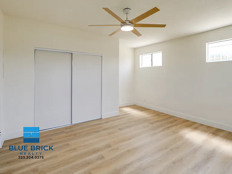 300 N Bonnie Brae St #302 — Photo 11