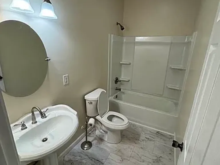 1406 Tribble St — Photo 7