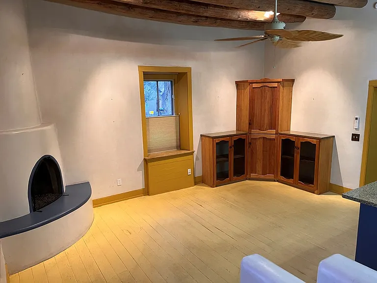 573 W San Francisco St #A — Photo 2