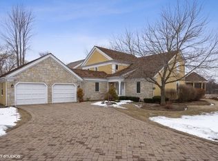 4657 Lake Point Cir, Long Grove, IL 60047