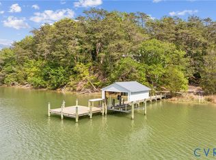 1135 Bennett Farm Rd, Locust Hill, VA 23092