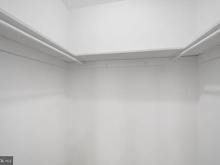 3221 Adams Ct — Photo 17