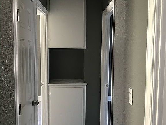 4th image of 6838 Moselle Dr