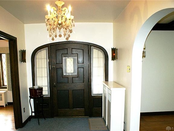 2nd image of 325 Far Hills Ave