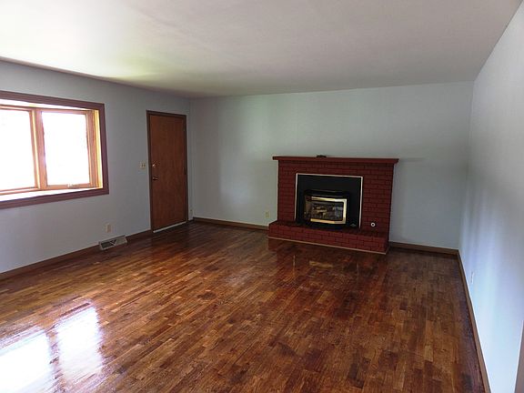 4th image of 704 Northridge Rd