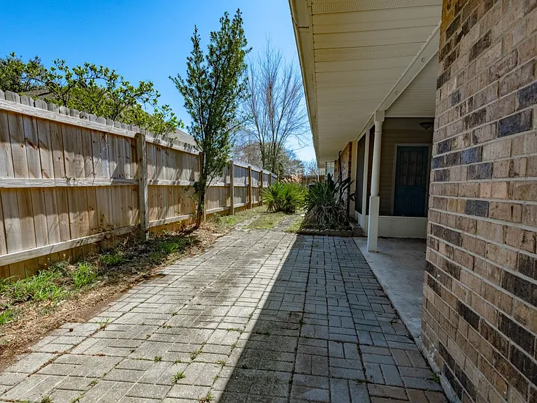 14823 Stoneberg Ave — Photo 14
