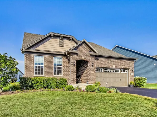 50 Pacific Ave, Hawthorn Woods, IL 60047