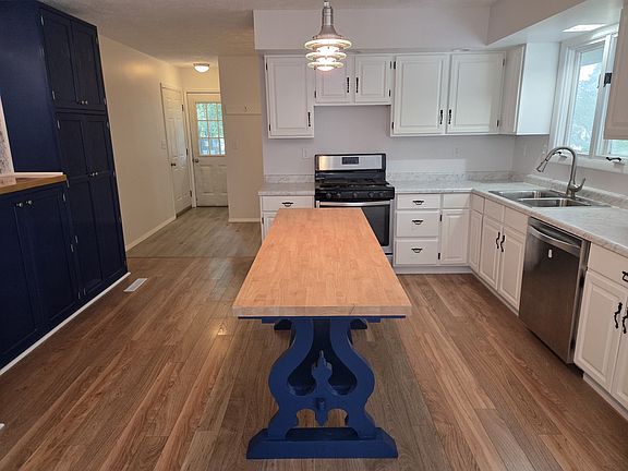 4th image of 603 Kenneth St