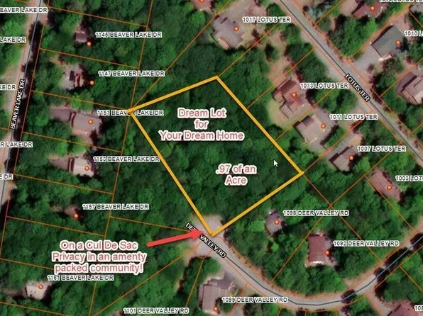 3 Deer Valley Rd, Lake Ariel, PA 18436