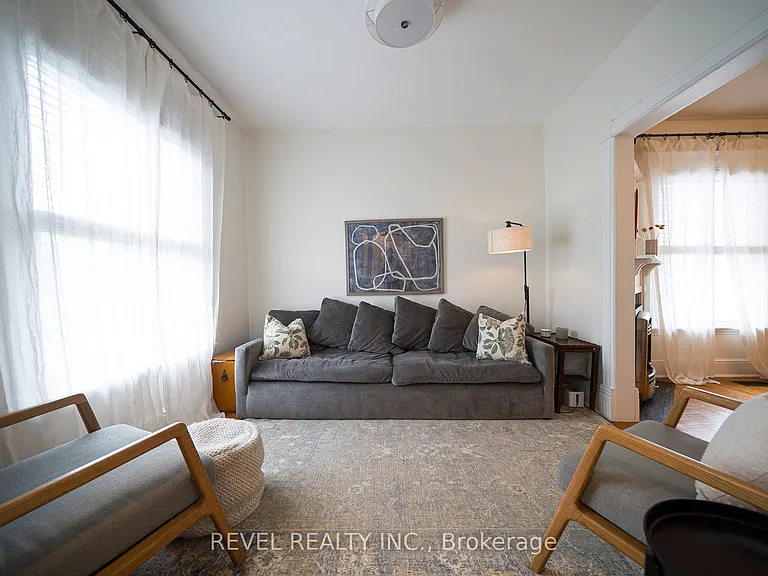 22 Lawrence St — Photo 3