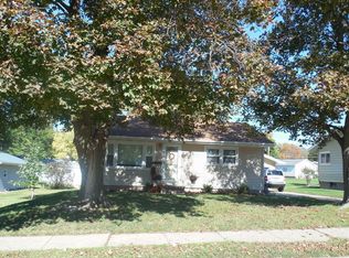 1240 4th Ave N, Clinton, IA 52732