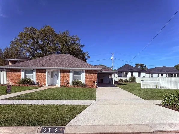 313 Bear Dr, Arabi, LA 70032