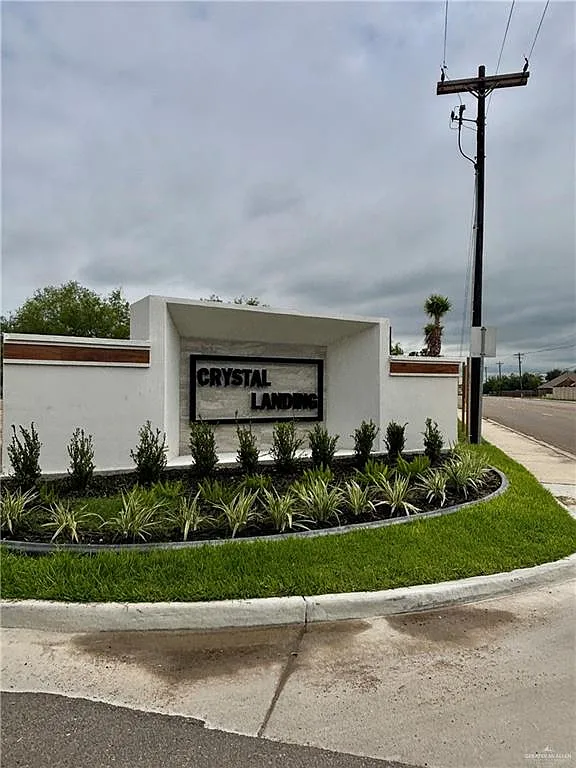 2 bed, 2.0 bath, 1044 sqft, $1,300 — Photo 3