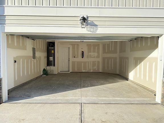 2-car garage