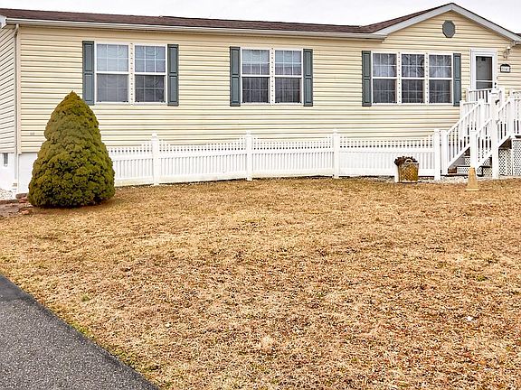 2nd image of 2141 Palermo Ave
