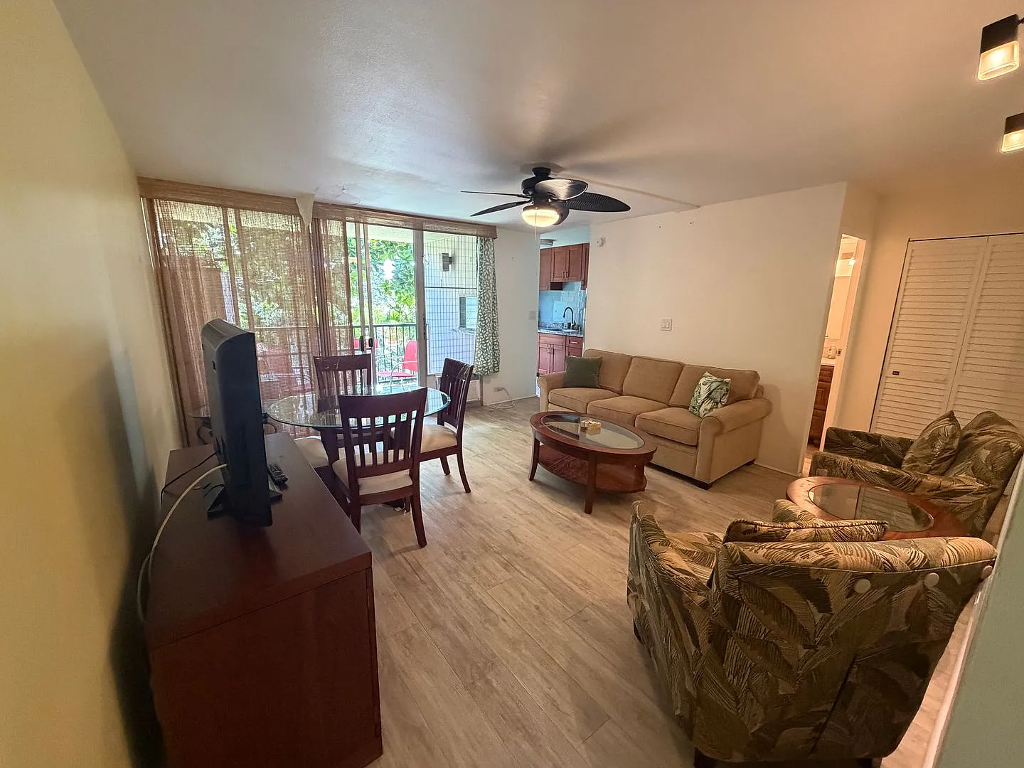 Furnished Condo W/ Pool — Photo 4