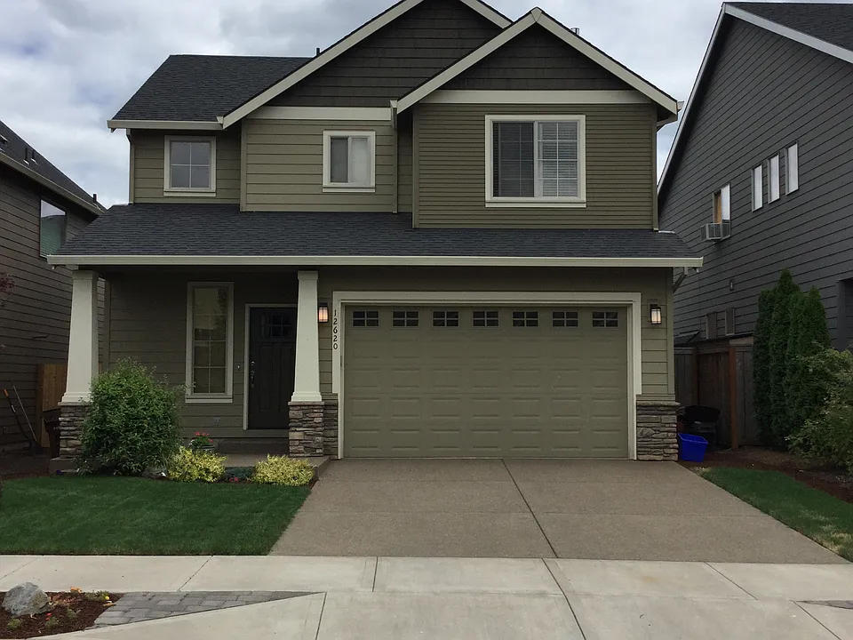 12620 Anita Pl