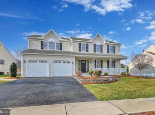 420 Merion Dr, Sinking Spring, PA 19608