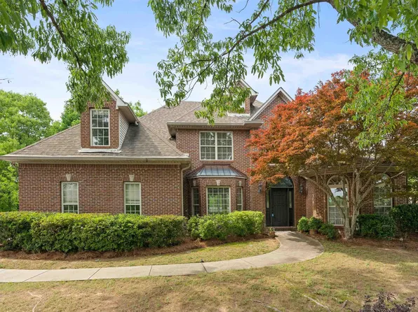 1679 Oak Park Ln, Helena, AL 35080