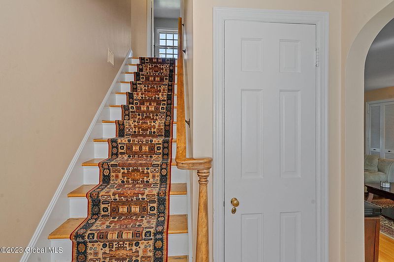 5th image of 2191 New Scotland Road