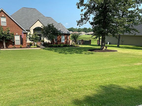 Beautifully landscaped 