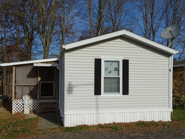 11 School Ground Road #TRLR 6, Branford, CT 06405