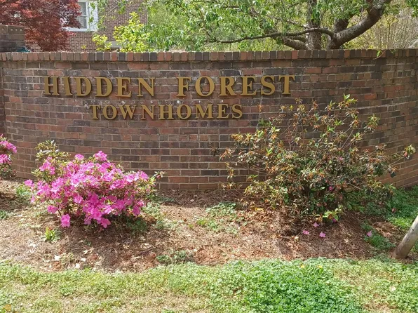 942 Glynn Oaks Dr, Clarkston, GA 30021