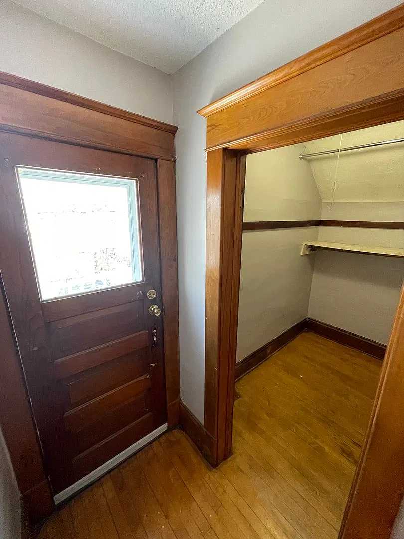3718 Oakland Ave S — Photo 3