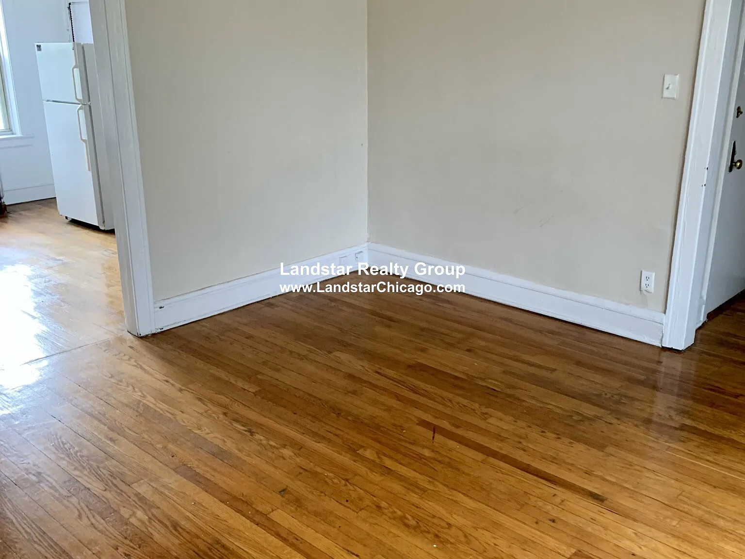 2853 W Berteau Ave — Photo 3