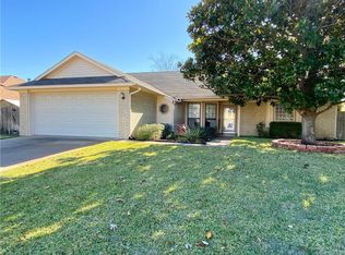 602 Indian Springs Dr, Waco, TX 76708